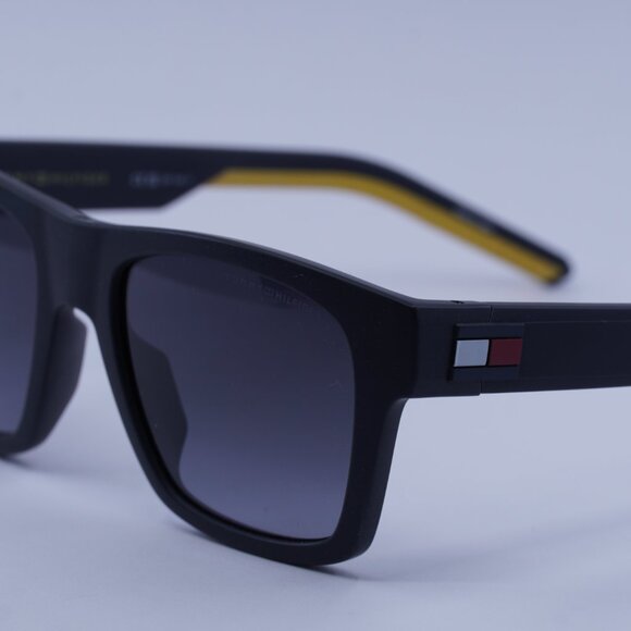 Tommy Hilfiger TH1975/S 0FRE 9O Sunglasses Grey Square Frame, Grey Lenses - Picture 2 of 12